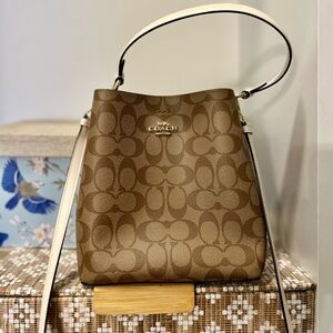 COACH 2312 Small Town Bucket Purse